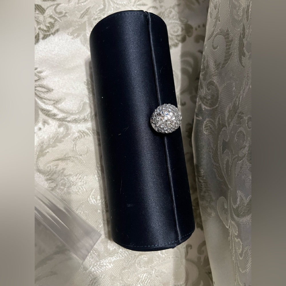 Elegant design Carlo Fellini brand evening bag🌹👌